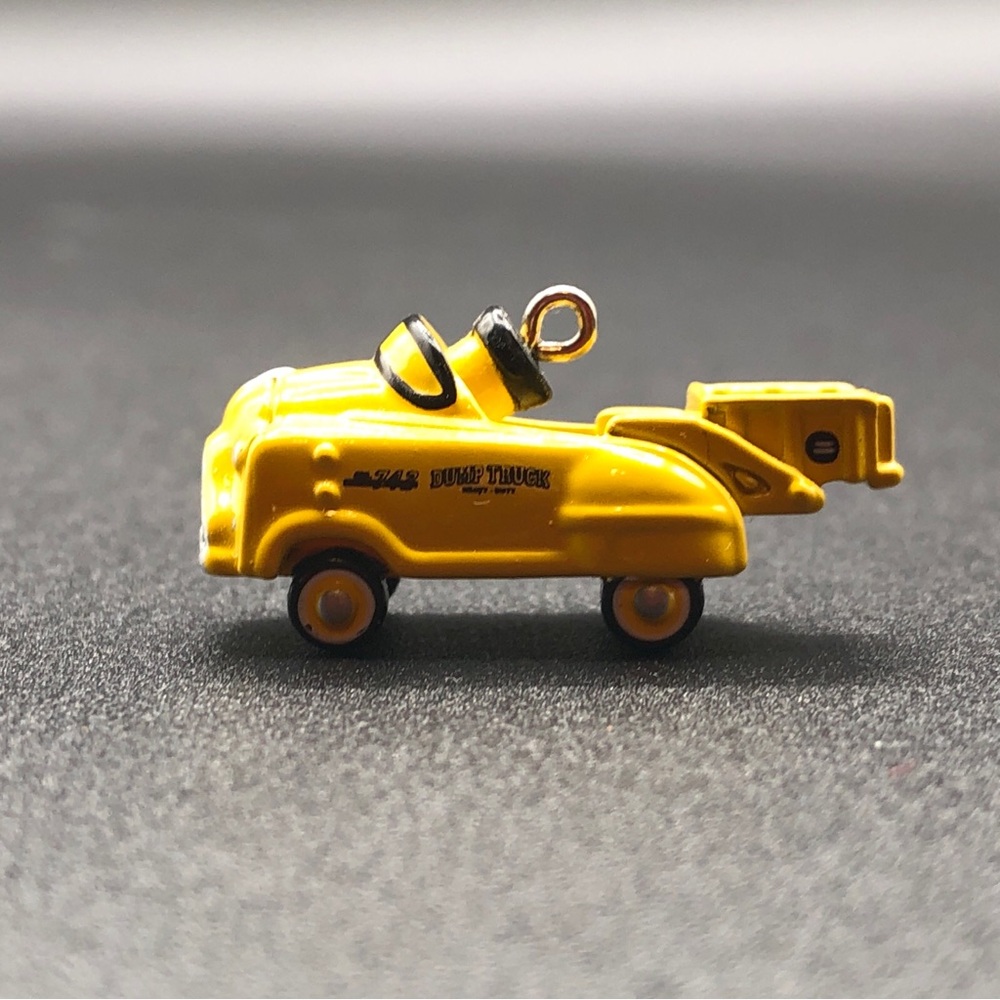 Hallmark Keepsake Ornament 1998 Murray Inc Dump Truck Miniature Car Classics